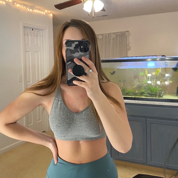 Gray sports bra - Picture 1 of 4